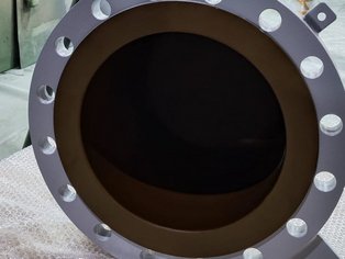 Waterbox of a Shell and Tube Heat Exchanger lined with electrically conductive Si 17 E
