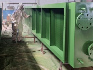 Si 14 E applicato su un coil per il settore del trattamento fumi in un impianto di termovalorizzazione, per massimizzare protezione e prestazioni in condizioni operative difficili Si 14 E applicato su un coil per il settore del trattamento fumi in un impianto di termovalorizzazione, per massimizzare protezione e prestazioni in condizioni operative difficili