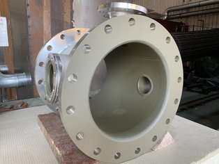 Shorter column section of a Distillation Column lined with Si 17 E
