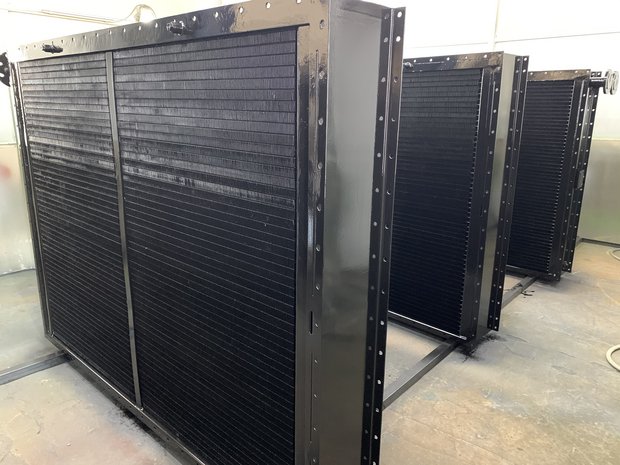 Finned Tube Heat Exchanger exposed to lab exhausts, coated with Si 57 E, upon customer request  in black 